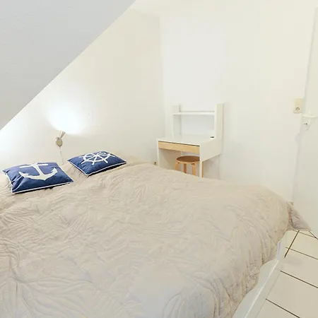 Haus Boddenperle Nr 2 *